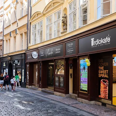 7 Tales Apartments By Adrez Prague