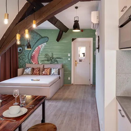 7 Tales Apartments By Adrez Apartment