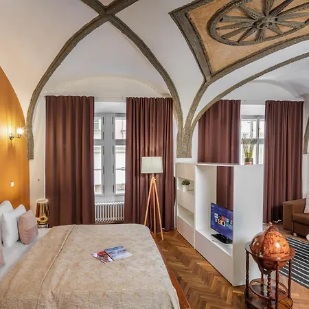 7 Tales Apartments By Adrez Apartment Prague
