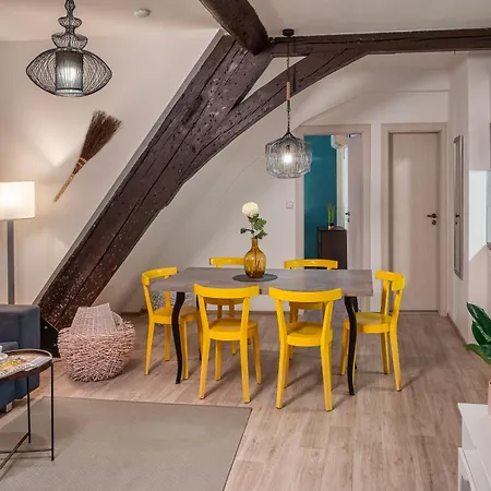 7 Tales Apartments By Adrez Apartment
