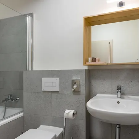 7 Tales Apartments By Adrez *