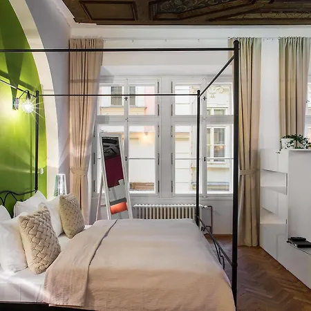 7 Tales Apartments By Adrez Apartment *